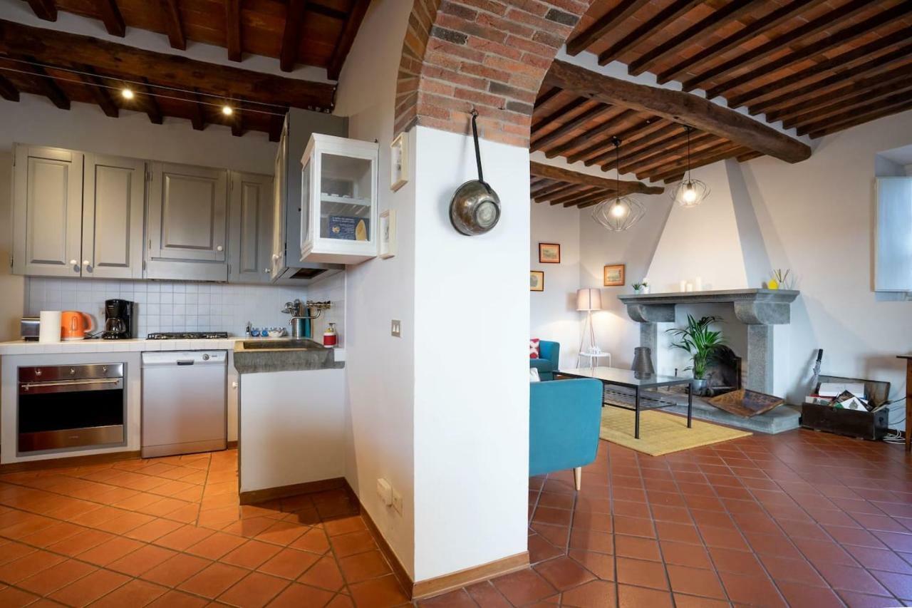 Ampio Appartamento Completamente Rinnovato Con Vista E Piscina Lucca Eksteriør billede
